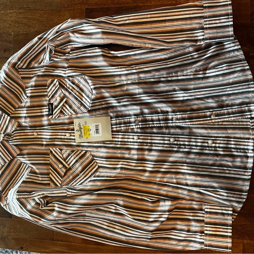 Wrangler Retro Multicolor Striped Button Up. Women’s small